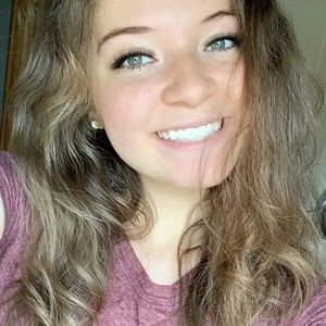 Meet your Posher, Anna-marie